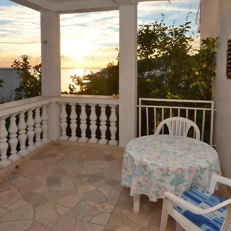 With Parking Space Zavalatica, Korcula - 14204 *