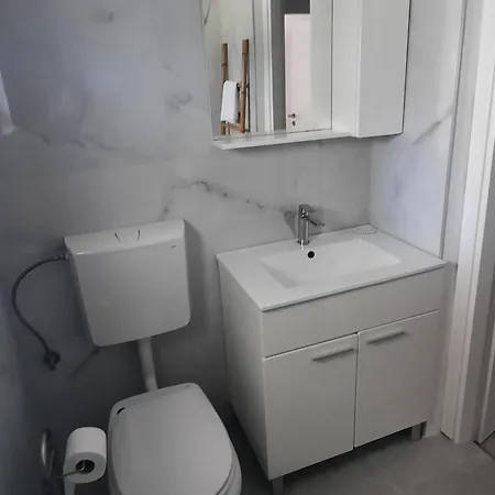 Apartment With Parking Space Zavalatica, Korcula - 14204 *